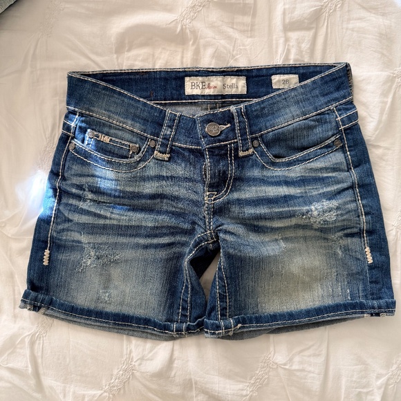 BKE Pants - BKE Stella shorts 26